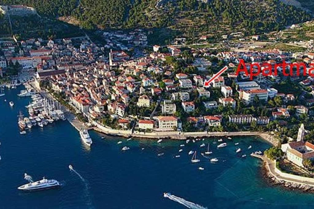 Apartment Jelka- Center Of Hvar Town Luaran gambar