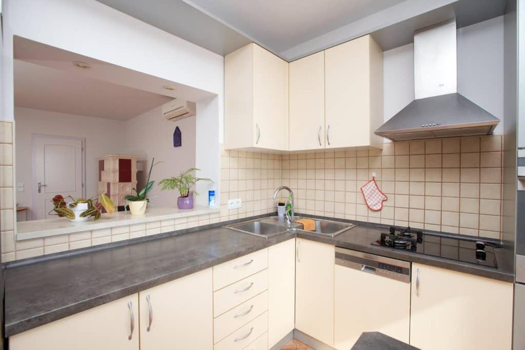 Apartment Jelka- Center Of Hvar Town Luaran gambar
